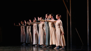 Jiri Kylian's Svadebka. Artists of Houston Ballet.  Photo byAmitava Sarkar.
