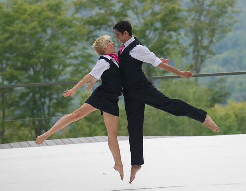 Christopher Cardenas and Marlana Doyle in Larry Kegwin’s Air on Jacob’s Pillow’s Inside/Out Stage. Photo by Christopher Duggan.